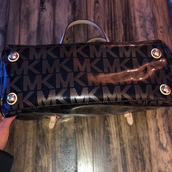 Michael Kors Patent Tote - Picture 3 of 7